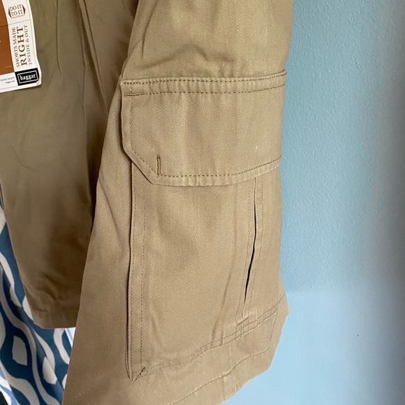 Hagar shorts with stretchy waist - Picture 4 of 5